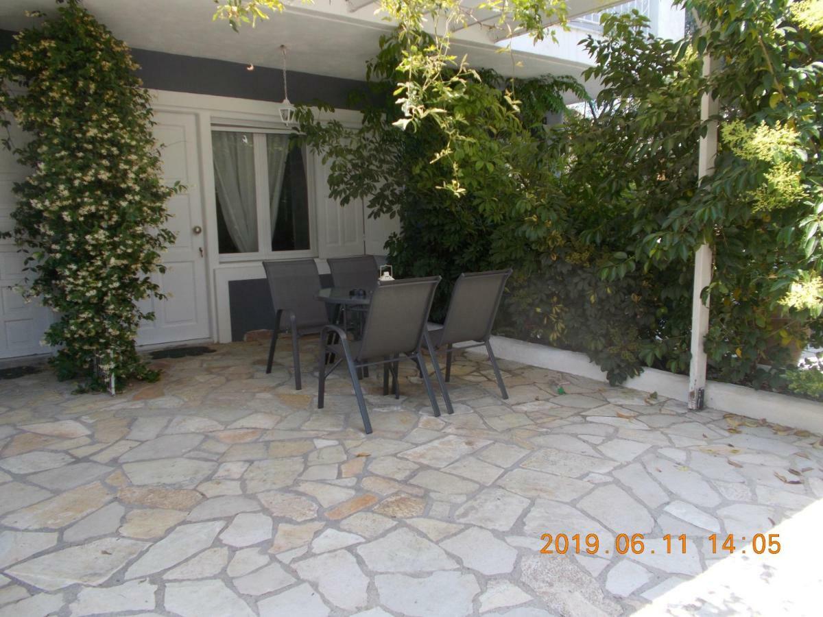 Iris Apartments Apolpaina Exterior foto